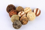 Natural decorative balls